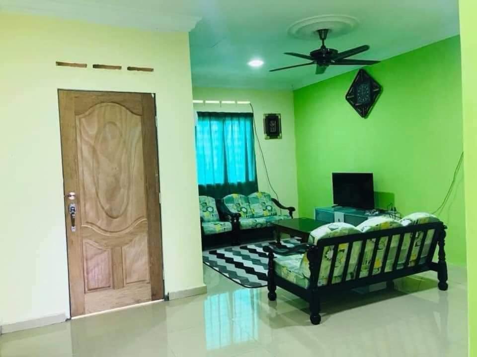 Hijau Homestay Sungai Besar Exterior foto